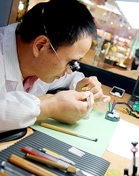 本杰明·托马斯-鼓楼区卡地亚维修服务中心制表师